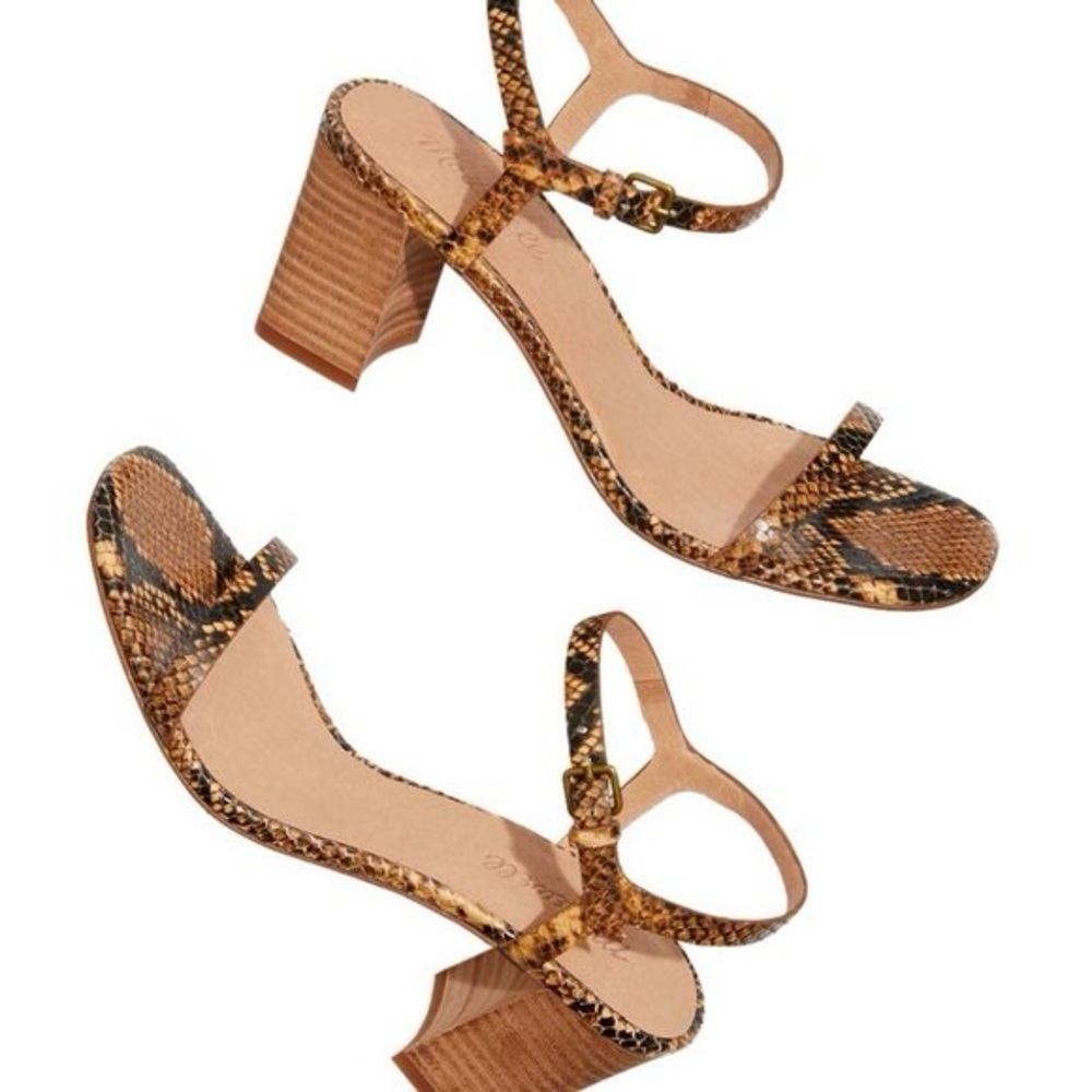 Madewell Wood Ash Ankle Strap Sandal
Snake Skin Embossed Leather Size 9 - Picture 2 of 4